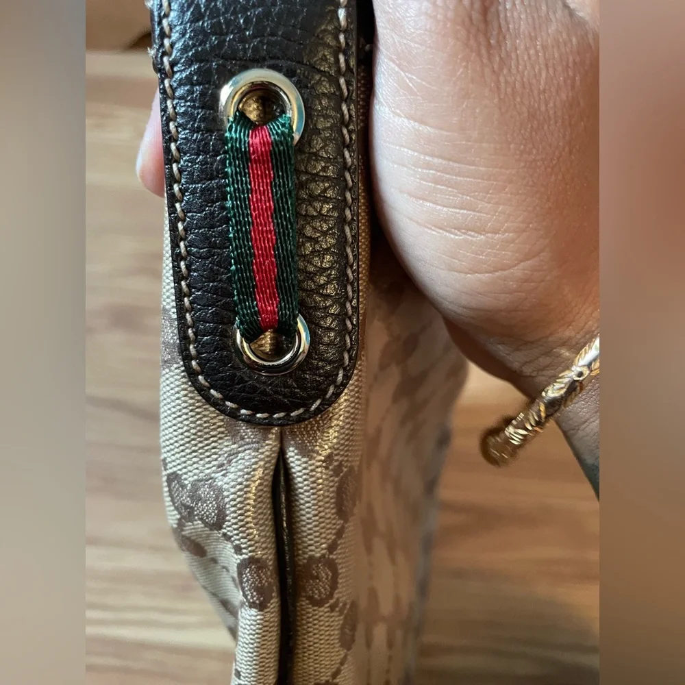 Gucci classic gg